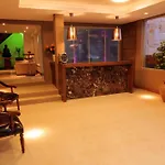 Sky Centro Hotel & Spa